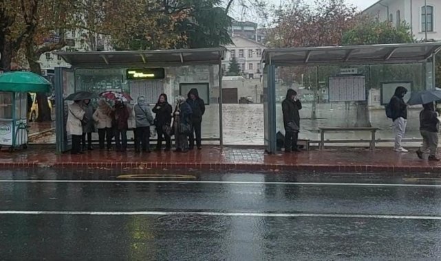 Meteoroloji Genel Müdürlüğünün uyarılarından sonra beklenen yağış Tekirdağ&...