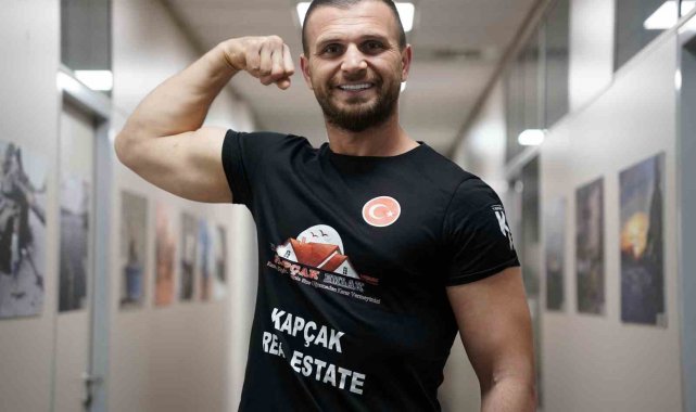 Milli kick boksçu Kadir Yıldırım, Portekiz'de organize edilen Dünya Şam...