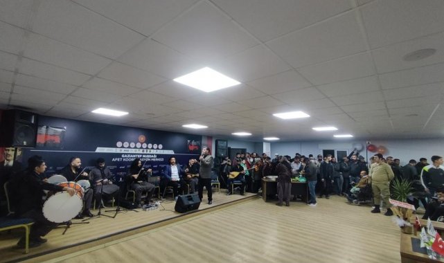 Müzisyenler ve Sanatçılar Federasyonu (MÜZSAN) tarafından deprem sonrası me...