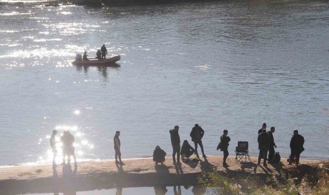 Şırnak'ın Cizre ilçesinde 27 Kasım'da Dicle Nehrinde kaybolan kızı ...