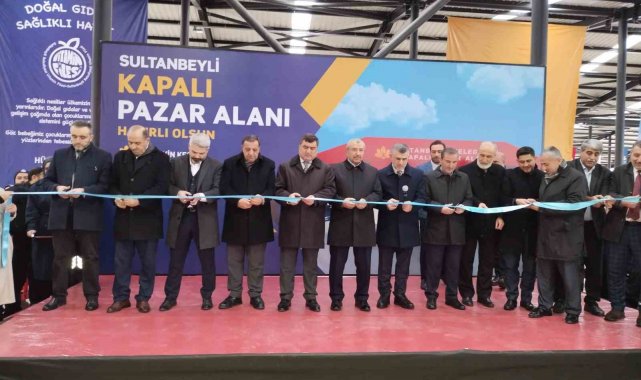 Sultanbeyli'de kapalı pazar alanı taze, doğal ve çeşitli ürünleriyle il...