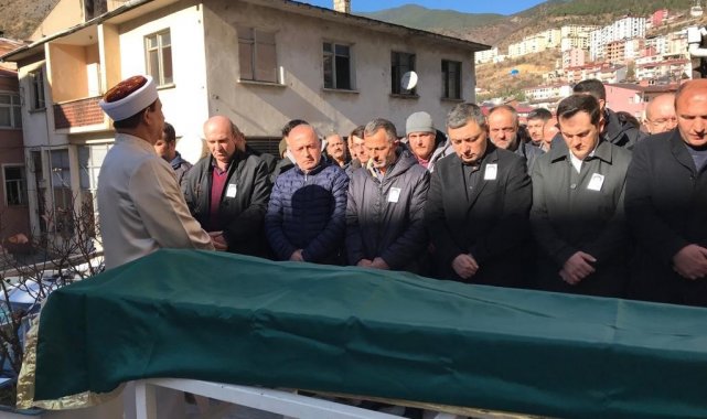 Trabzon'un Beşikdüzü ilçesinde 6 gün önce sahilde fotoğraf çekilmek ist...