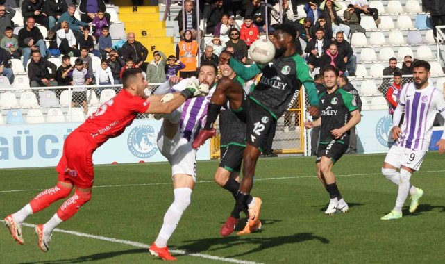 Trendyol 1. Lig'in 14. Haftasında Ankara Keçiörengücü, sahasında karşıl...