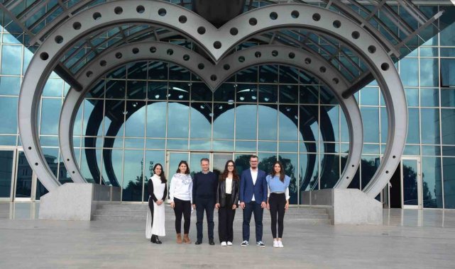 Yakın Doğu Üniversitesi Tıp Öğrencileri Birliği ile DESAM Araştırma Enstitü...