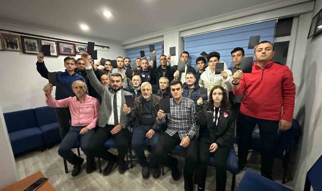 Zonguldak'ta futbol hakemleri; hakem Halil Umut Meler'e gerçekleşti...