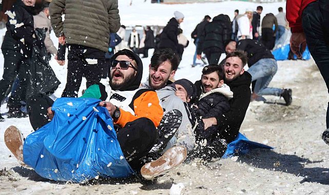 16. Ayder Kardan Adam Festivali renkli görüntülere sahne oldu
