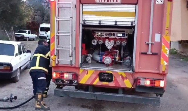 ADANA (İHA) – Adana'nın Kozan ilçesinde ahırda çıkan yangın söndürüldü....