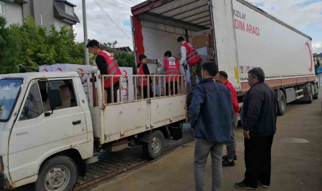 Antalya'nın Gazipaşa ilçesinde; İnsani yardım faaliyetlerine devam eden...