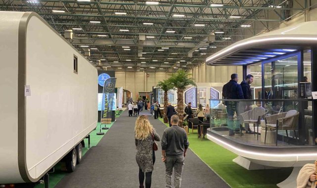 Büyükçekmece TÜYAP Fuar Merkezi'nde düzenlenen karavan festivalinin ilk...