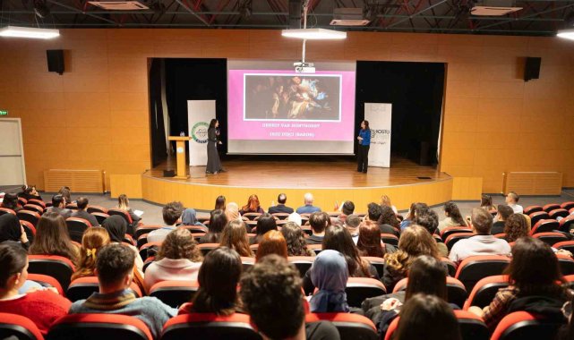 Kocaeli Sağlık ve Teknoloji Üniversitesi'nde ilk kez öğrenciler tarafın...
