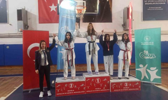 Muğla'nın Köyceğiz ilçesinde okul sporları taekwondo il seçmelerine kat...