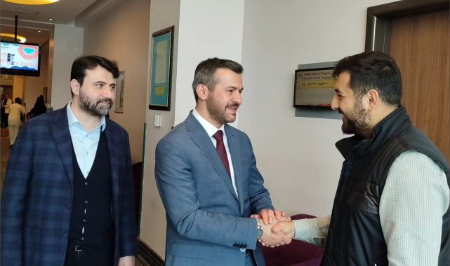 AK Parti'nin Karabük Belediye Başkan Adayı Özkan Çetinkaya, projeleriyl...