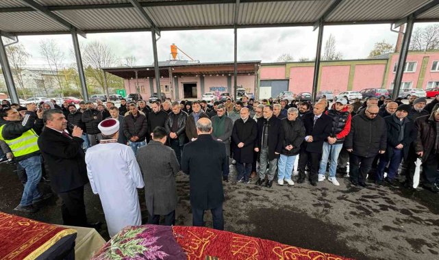 Almanya'nın Solingen kentinde kundaklama sonucu hayatını kaybeden Türk ...