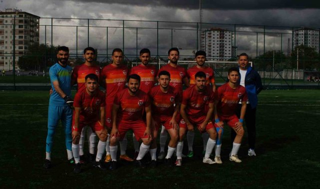 Kayseri Şeker 2. Amatör Küme B Grubu'nun Argıncık Stadı 1 Nolu Saha'...