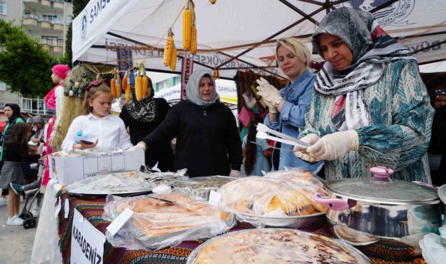 Samsun'da bir okulda "Yedi Renk Türkiyem Projesi" ile öğrenci...