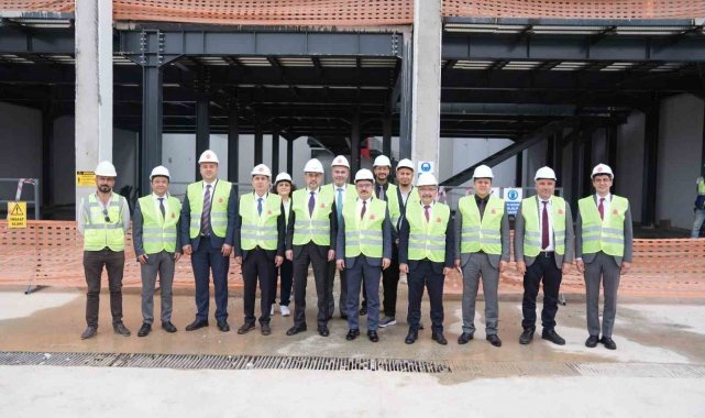 Sanayi ve Teknoloji Bakanlığı yetkililerinin katılım sağladığı Denizli Mode...