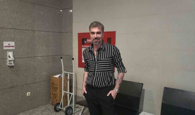 Ünlü modacı ve DJ Kemal Doğulu, sosyal medyadan eski menajerini tehdit ve h...