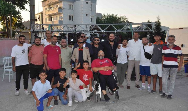 Edirne'nin Keşan ilçesinde 21 yaşına giren kanser hastası Turgay Sevda&...