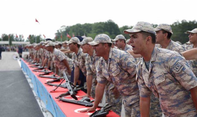 Kütahya Hava Er Eğitim Tugay Komutanlığı'nda vatani görevlerini bedelli...