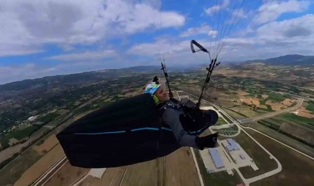 Tokat'ta düzenlenen 'XC Open Yamaç Paraşütü Mesafe Yarışları'na...