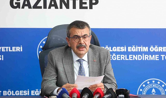 Bakan Tekin: "Depremde yıkılan 9 bin 935 derslik yerine 19 bin 784 derslik yapmış olacağız"