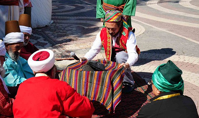 'Pabucu dama atılmak' deyimi buradan geliyor