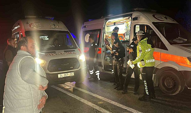 Arnavutköy'de 3 aracın karıştığı kazada 9 kişi yaralandı