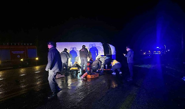 Fethiye'de devrilen minibüsün sürücüsü hayatını kaybetti