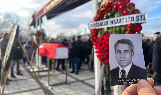 Prof. Dr. Akın Turgut, ESOGÜ'de son yolculuğuna uğurlandı