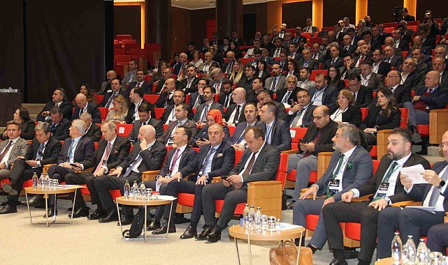 Uzun yol şoförlerinin yaş sınırlamasına müjdeli haber