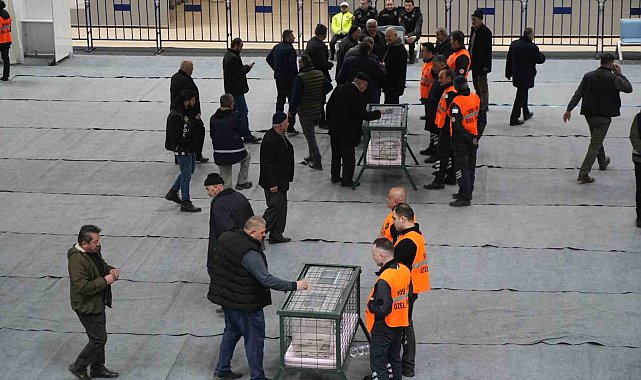 18 bin üyesi bulunan kooperatifin kongresinde oy kullanımına başlandı