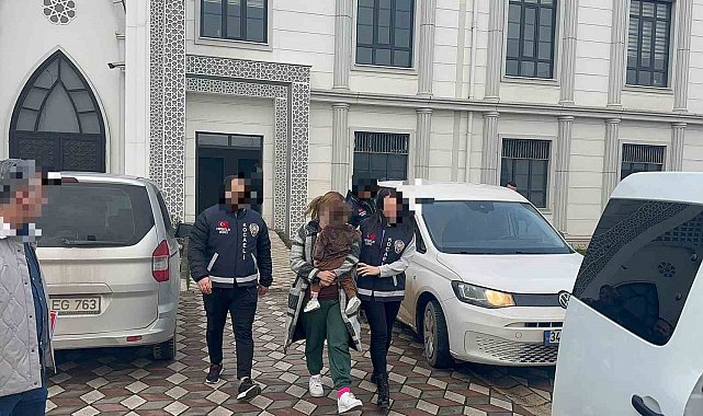 3 milyon 200 bin TL'lik ziynet eşyası çalan 3 şüpheli, evlerinde 2 mahkumla yakalandı