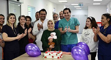380 gramlık Hira Su bebek 5 aylık mücadelenin sonunda hayata tutundu
