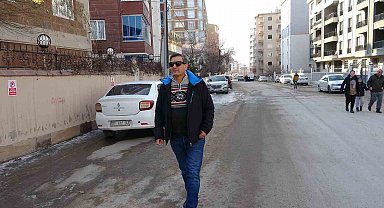 46 yıl sonra babaannesinin vasiyetini yerine getirip Van'ın belgeselini çekti