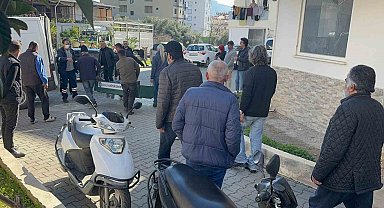 60 yaşındaki adam evinde ölü olarak bulundu