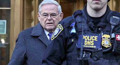 ABD'li Türkiye karşıtı eski Senatör Menendez'e rüşvet suçundan 11 yıl hapis cezası