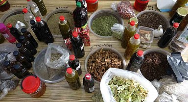 Adana'da havalar soğudu, aktarlara ilgi arttı