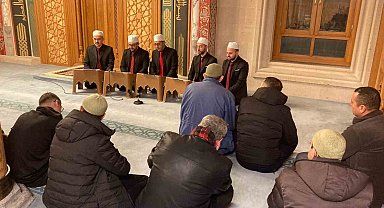 Afyonkarahisar'da Miraç Kandili dualarla geçirildi