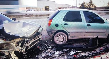 Afyonkarahisar'da zincirlerime trafik kazası 8 yaralı