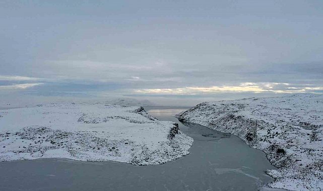 Ağrı Yazıcı Barajı kısmen dondu