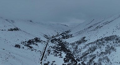 Ağrı'da göz kamaştıran kış manzarası dron ile görüntülendi