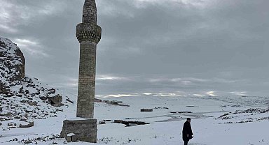 Ağrı'daki cami minaresi Yazıcı Barajı'nın simgesi oldu