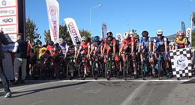 Alanya'da Türkiye Bisiklet Kupası 1. Etap Puanlı Yol Yarışı başladı