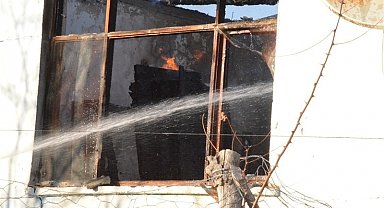 Amasya'da müstakil ev yangında kullanılamaz hale geldi