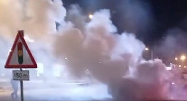 Amasya'da seyir halindeki otomobil alev topuna döndü