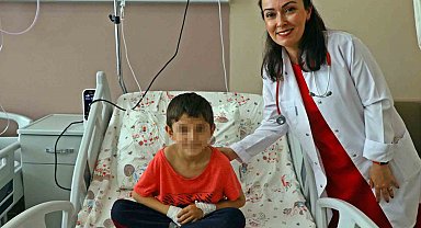Ambulansta "Annemin parası yok" diyen küçük Efe ve 2 kardeşi devlet korumasında