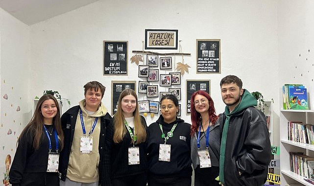 Anadolu Üniversitesi öğrencileri şehit polis anısına kütüphane kurdu