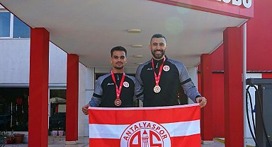 Antalyaspor'dan, Türkiye Kick Boks Şampiyonası'nda 1 altın, 1 bronz madalya