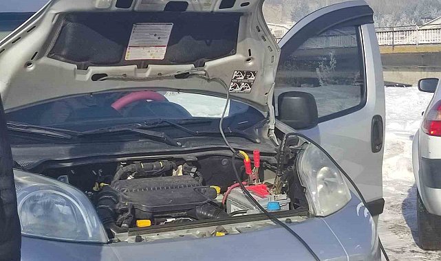 Ardahan'da Sibirya soğukları; Araçlar çalışmadı