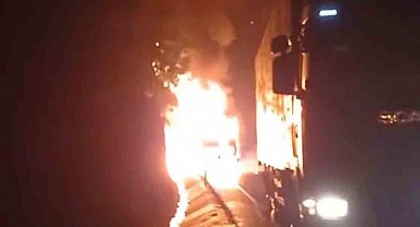 Arıza yapan tır alev topuna döndü